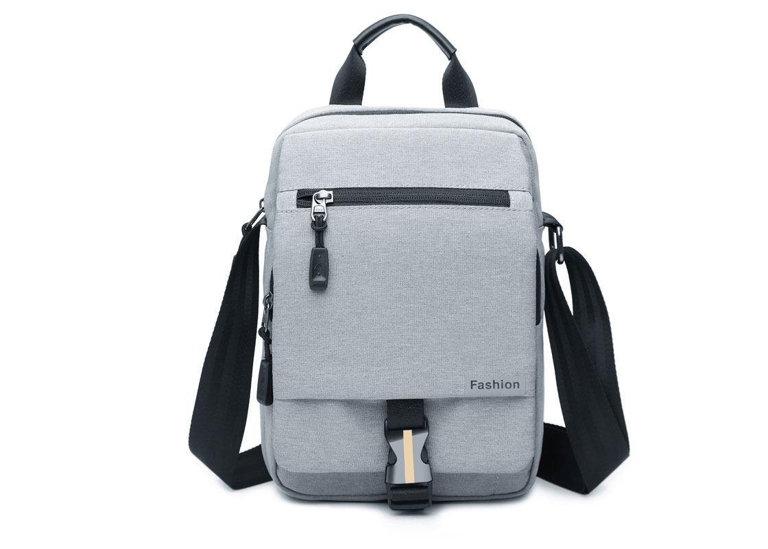 休闲运动男士单肩斜跨包