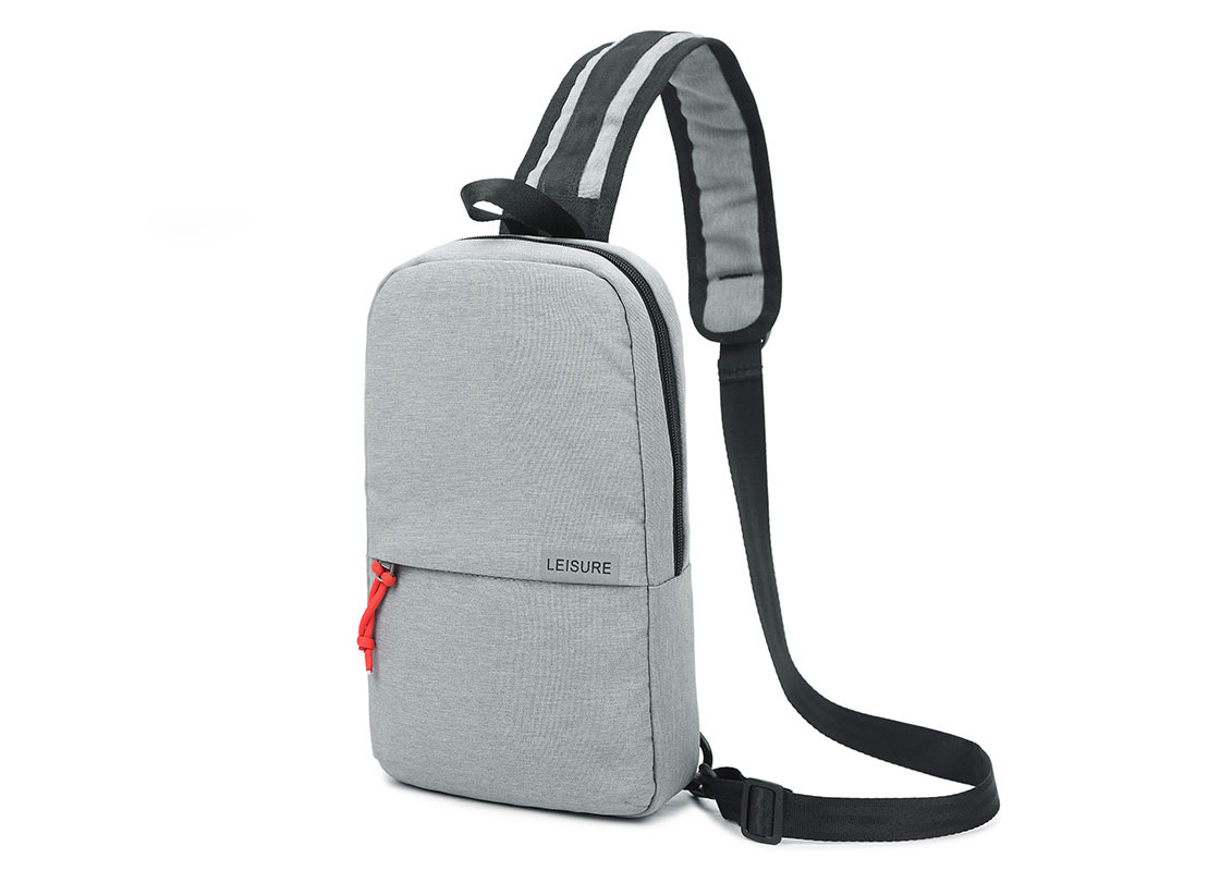 时尚休闲男士胸包